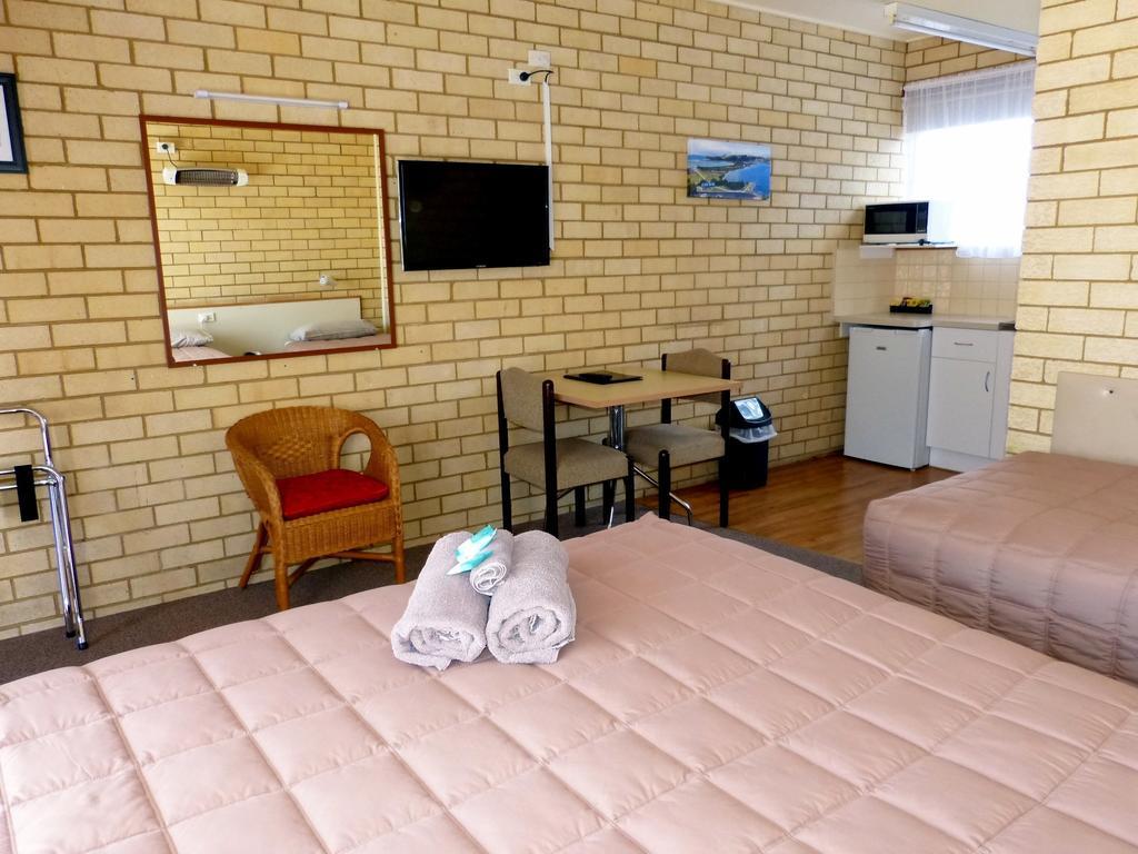 Coastal Comfort Motel Narooma Room photo